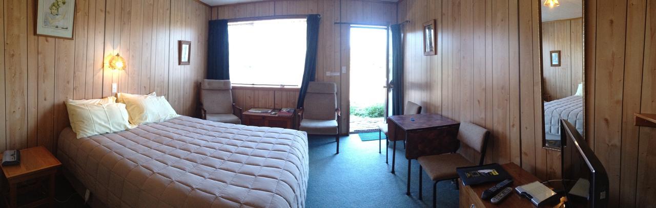 Owaka Lodge Motel Exterior foto